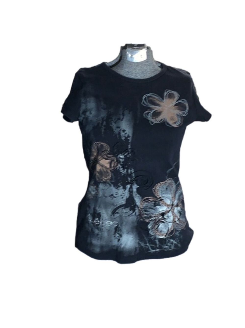 Quebec souvenir youth small t-shirt black with 3 dimensional flowers